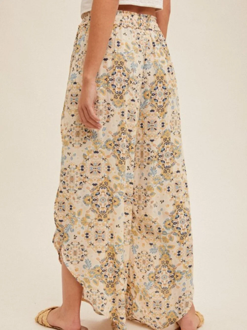 NWT Boutique: Hem & Thread Mosaic Printed Tulip Hem Pants in Taupe - 100% Cotton - Picture 3 of 7